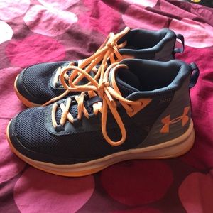 WORN ONCE Under Armour High Top Sneaker